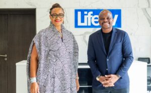 Visite de l’Ambassadrice des États-Unis à Life TV : échanges autour des opportunités d’investissement